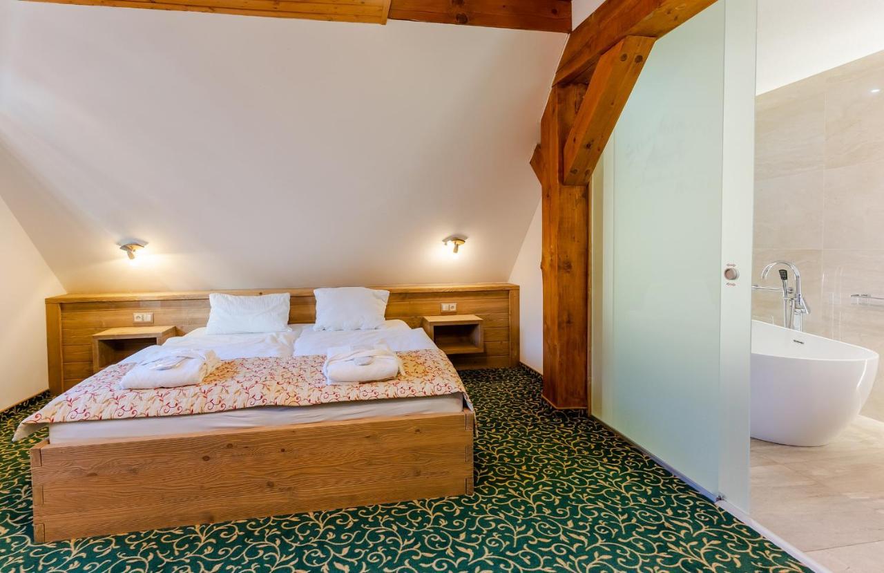 Hotel Strachanovka - Jánska Koliba Liptovský Ján Esterno foto