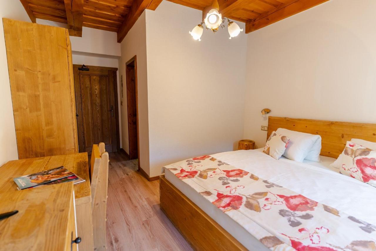 Hotel Strachanovka - Jánska Koliba Liptovský Ján Esterno foto