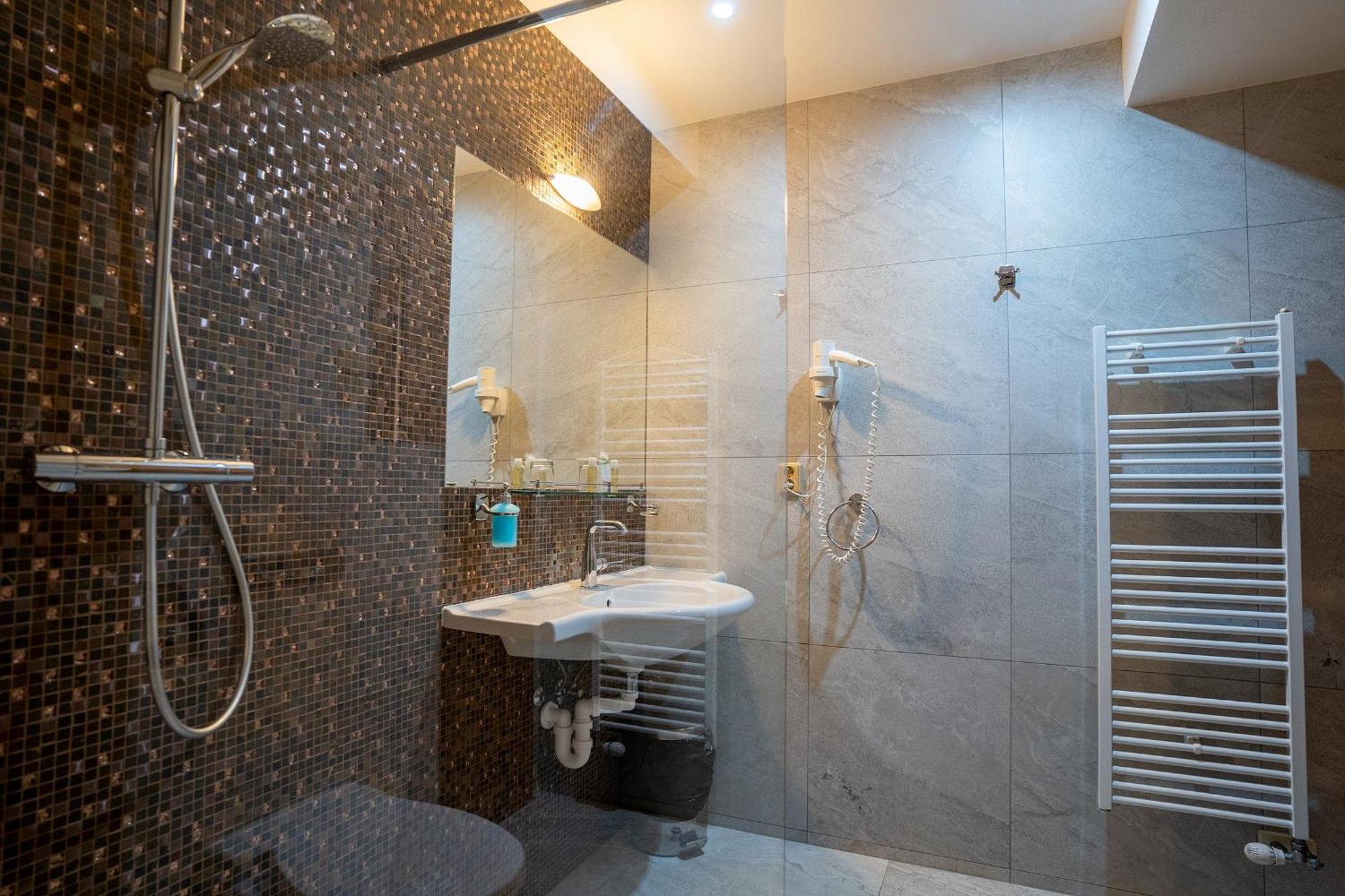 Hotel Strachanovka - Jánska Koliba Liptovský Ján Esterno foto